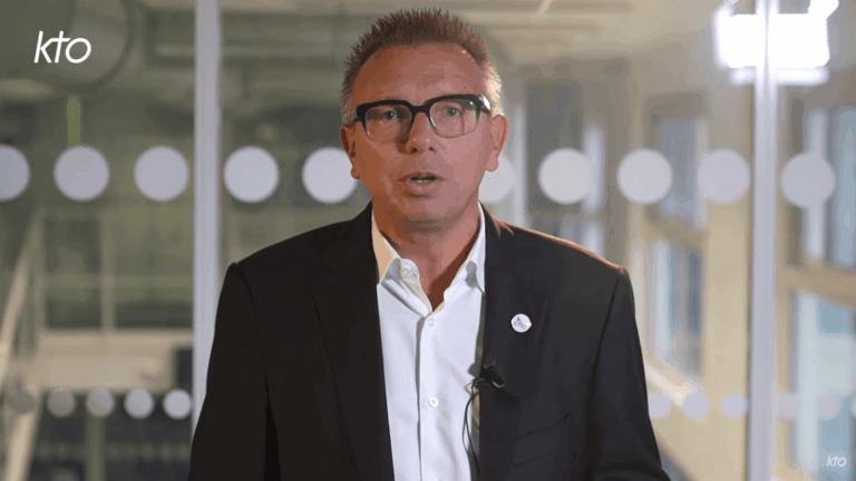 Pour une hausse de 5% du SMIC : la chronique éco de Cyril Chabanier